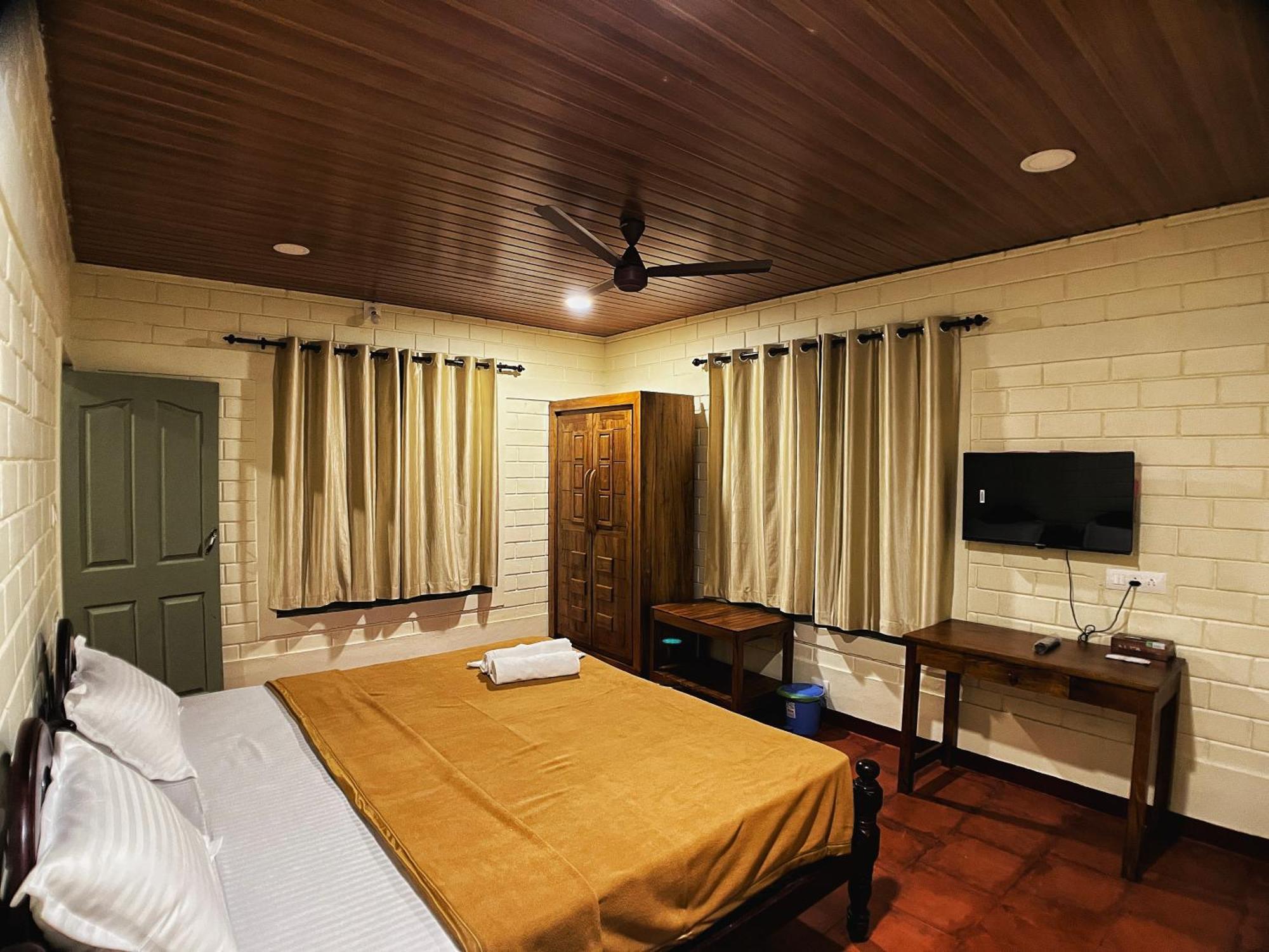 Mahout Resort Wayanad - An Experiential Jungle Stay With Waterfall カルペッタ エクステリア 写真