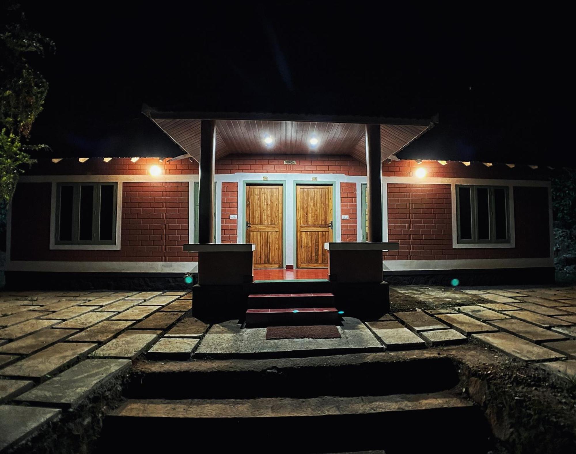 Mahout Resort Wayanad - An Experiential Jungle Stay With Waterfall カルペッタ エクステリア 写真