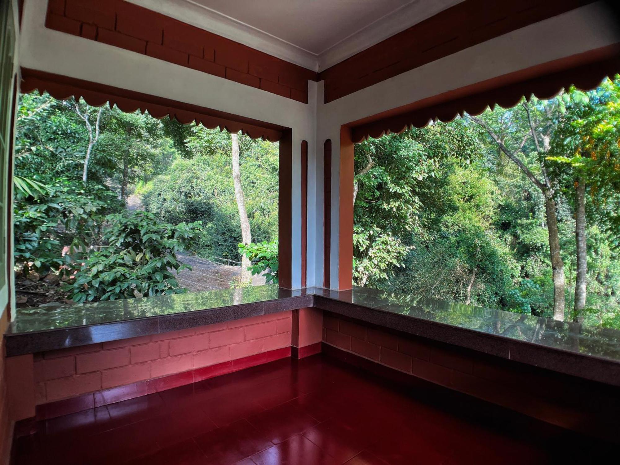 Mahout Resort Wayanad - An Experiential Jungle Stay With Waterfall カルペッタ エクステリア 写真