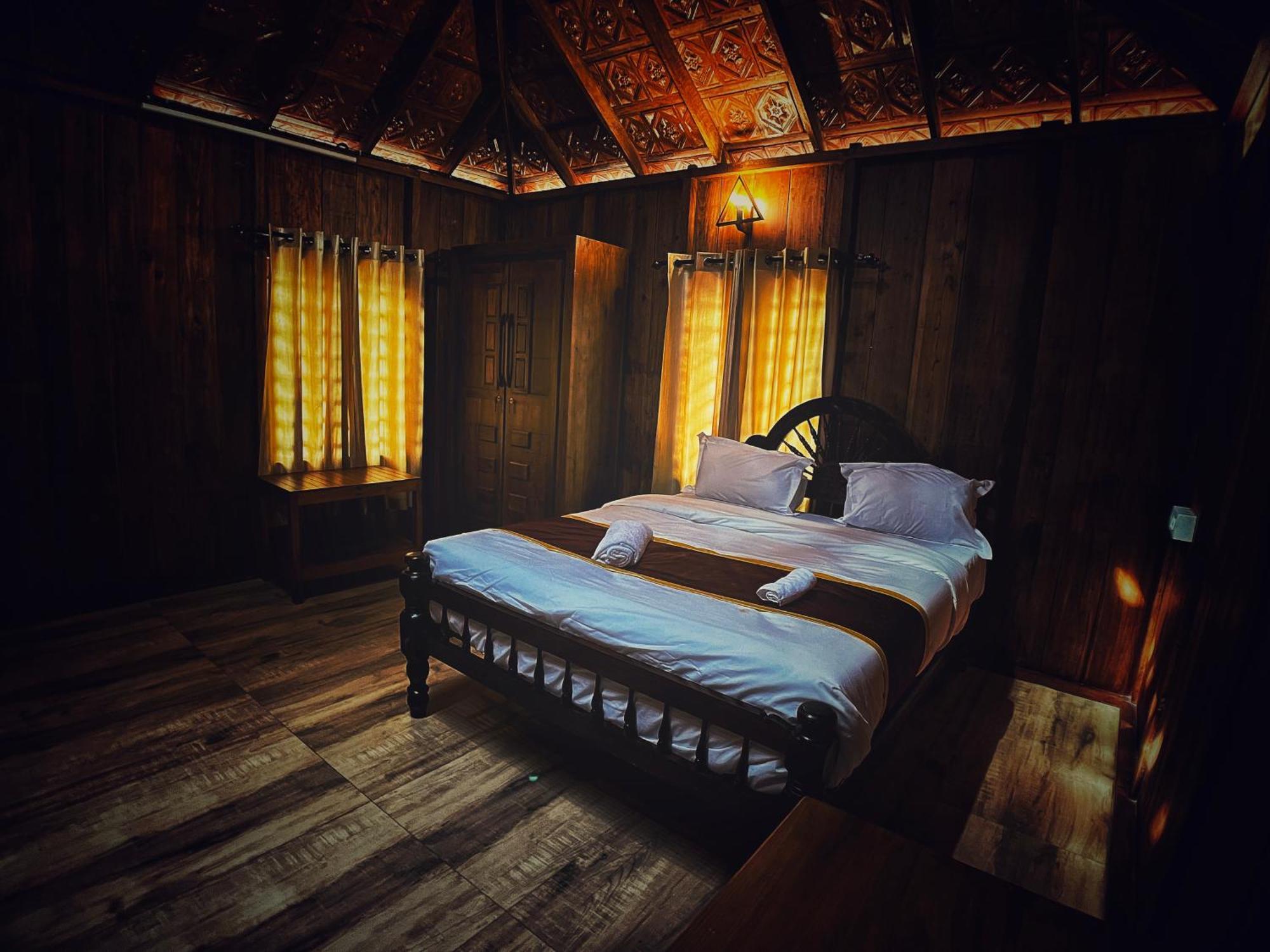 Mahout Resort Wayanad - An Experiential Jungle Stay With Waterfall カルペッタ エクステリア 写真
