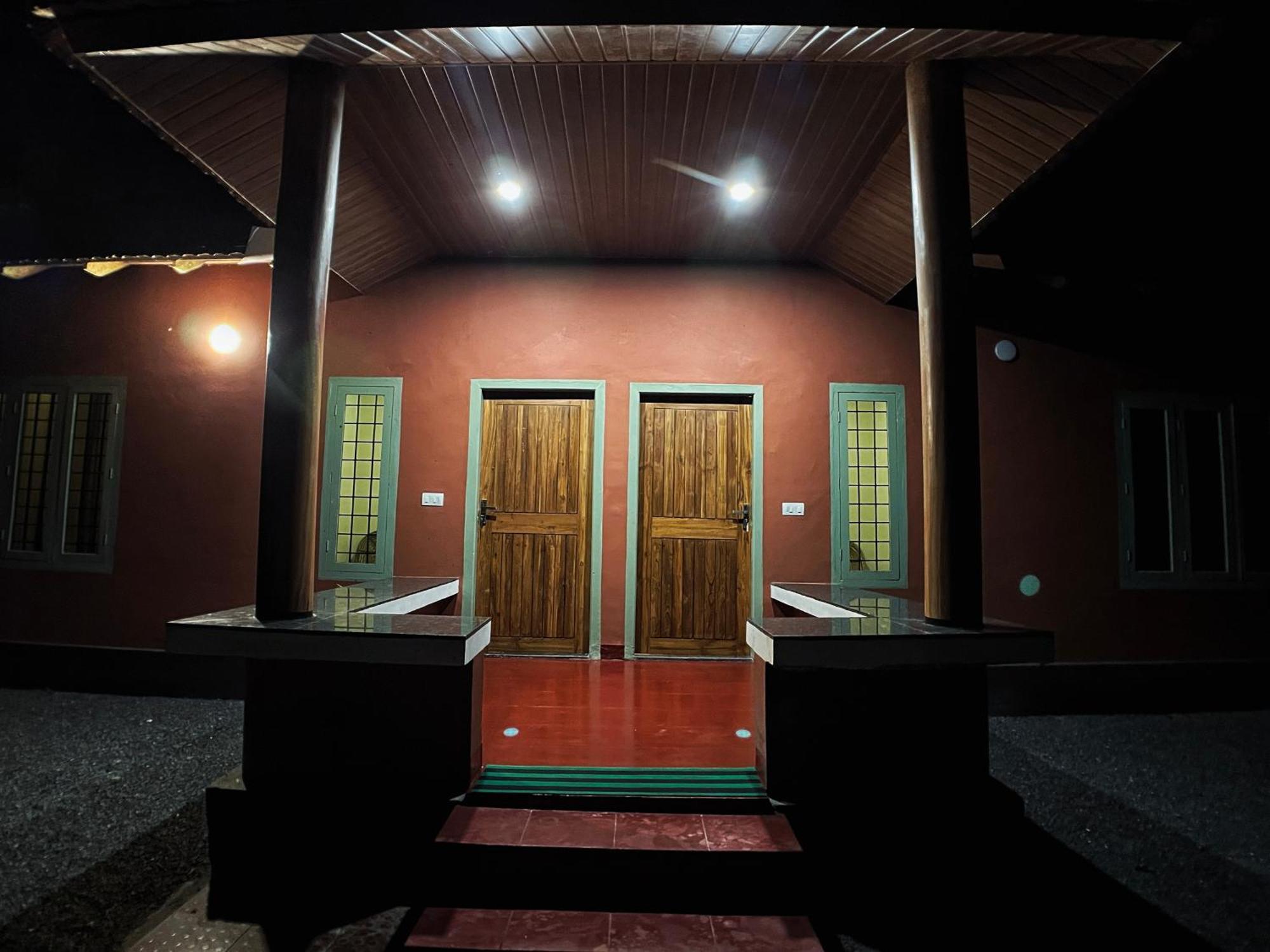 Mahout Resort Wayanad - An Experiential Jungle Stay With Waterfall カルペッタ 部屋 写真
