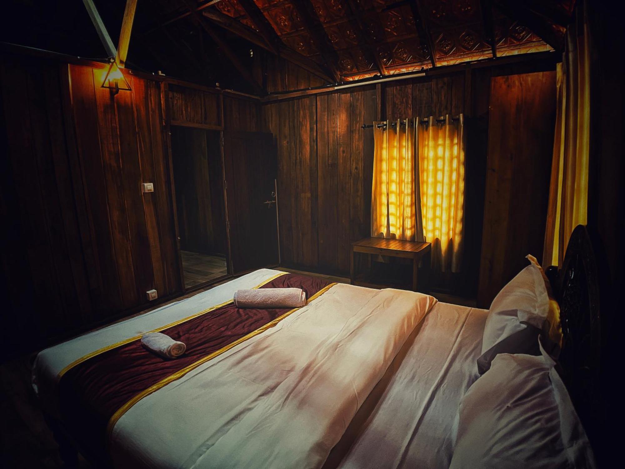 Mahout Resort Wayanad - An Experiential Jungle Stay With Waterfall カルペッタ エクステリア 写真